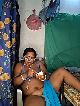 Real_Desi_Couple webcam