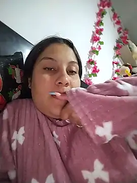 esmeralda_jadees webcam
