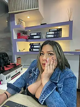 isabella_horney_ webcam