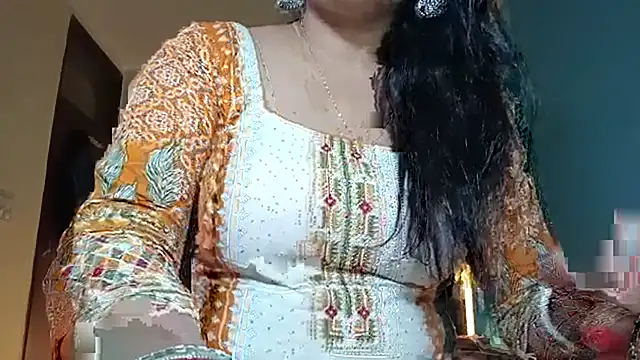 YourDesi_Laila_ webcam