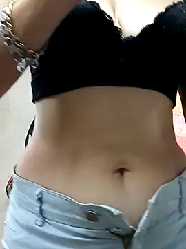 yuliitza4 webcam