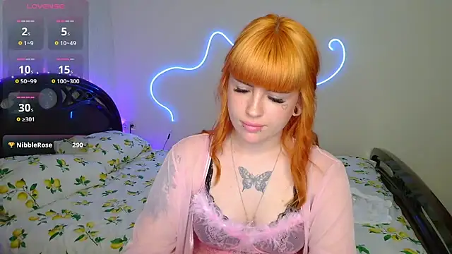 VelvetEmber webcam