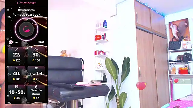 Hotgiirl_1 live sex cam