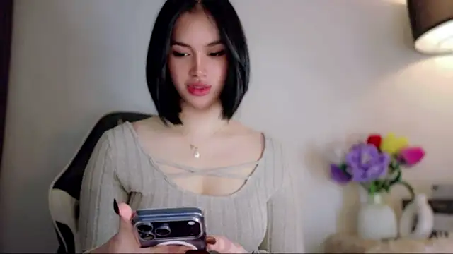 Anna_HollyDoll live sex cam