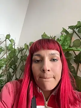 Amelie-RedHoney live sex cam