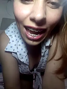 Hairy_ptt live cam on StripChat