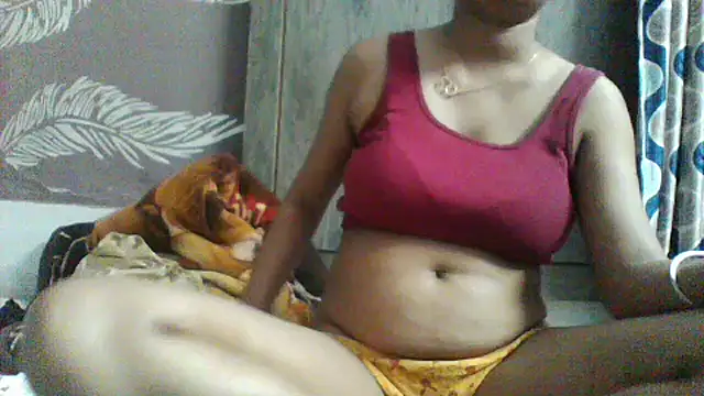 shalini_fire live cam on StripChat