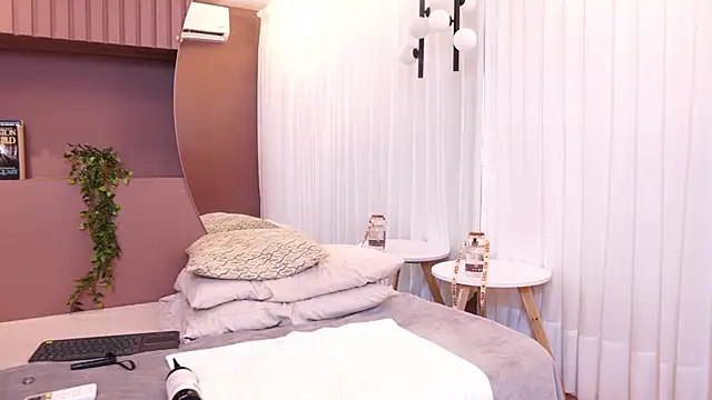 Lexy_Ross live cam on StripChat