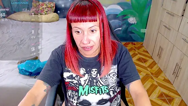 Eimy_lorens live cam on StripChat