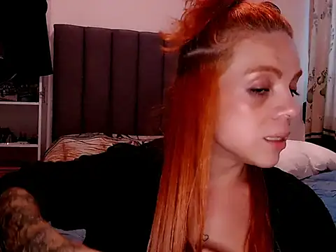 saara_johnson496 webcam