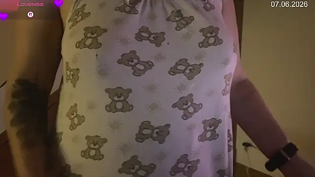 JacyWinslat live cam on StripChat