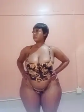 Luciouslips00 webcam