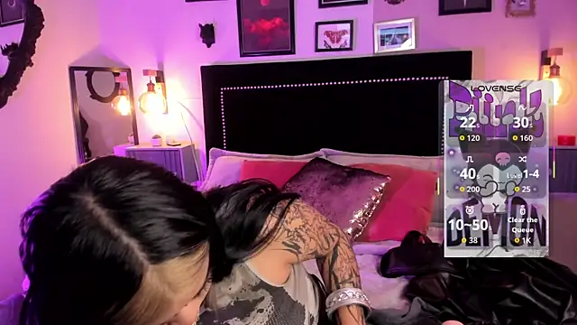 pinkk_deemon webcam