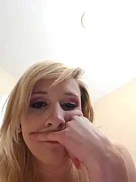 AmethystFoxx webcam