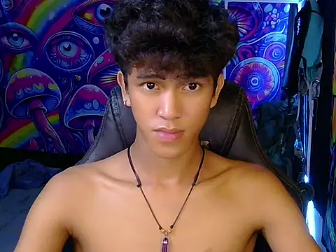 hugekenbigcock webcam