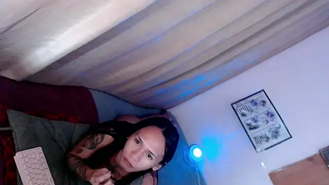 NathalieMea webcam