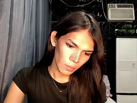 GORGEOUS_CARMEE live cam on StripChat