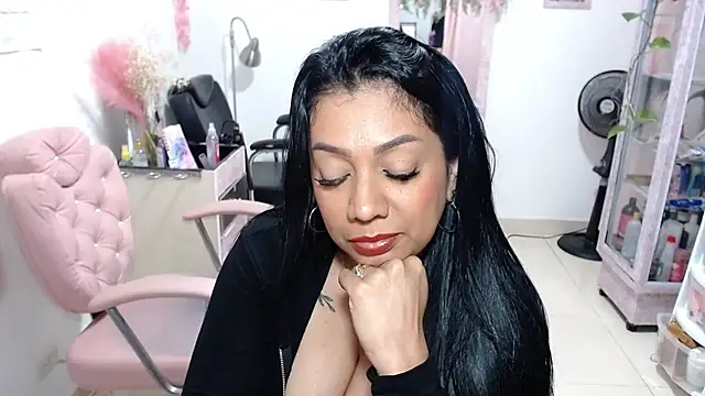 titsbiglovers webcam