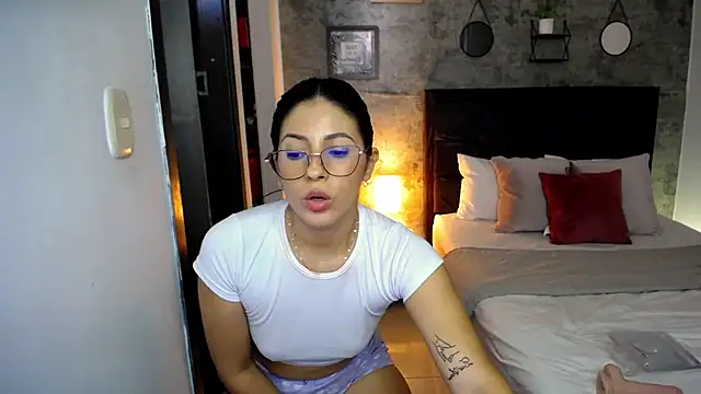 isa_cruzx webcam