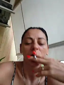 bruneta_sexy23 webcam