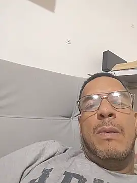 latinmartin73 live cam on StripChat