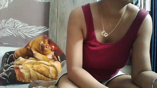 shalini_fire webcam