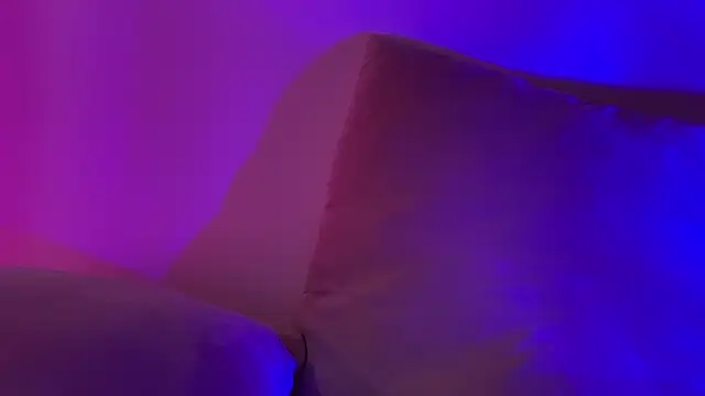 AlmaryKim webcam