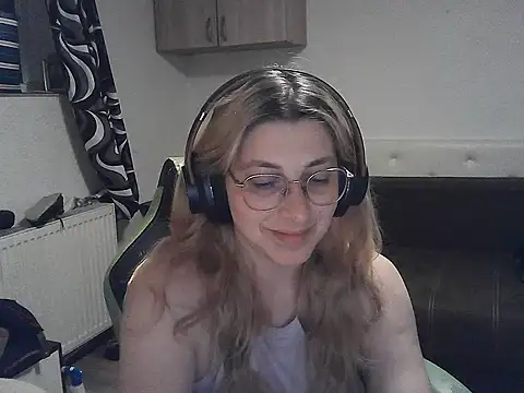 RyonaRyaa webcam