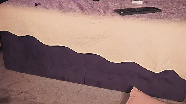 KathrynSin webcam