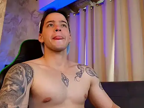 RONNY_COLTON live cam on StripChat