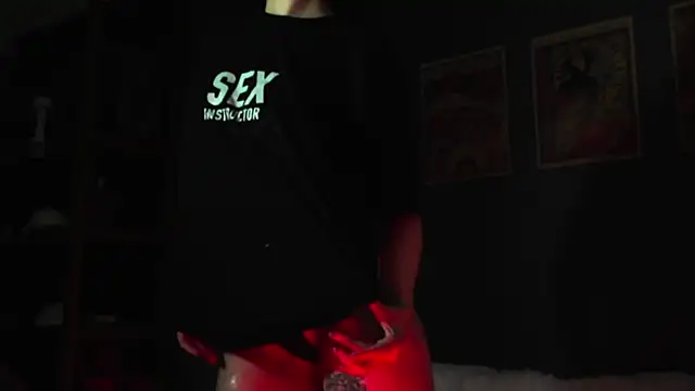 Olivia_Faye webcam