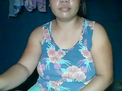MommyKaye30 webcam