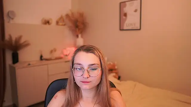 Sophielux18 webcam