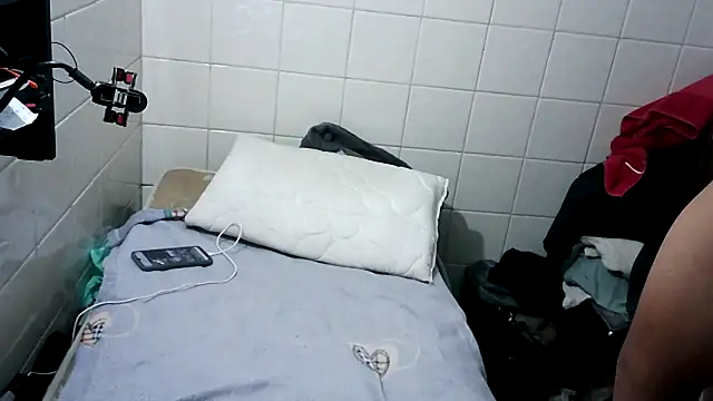 lele9457 webcam
