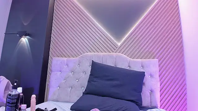EvaaLovia1 webcam