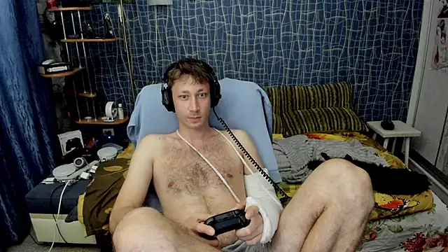 CuteBoy228 webcam