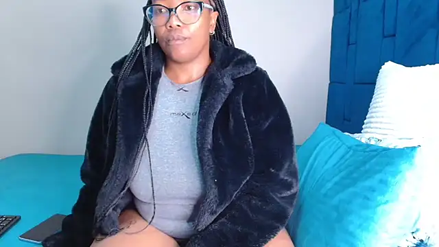 SexyBootyAlpha webcam