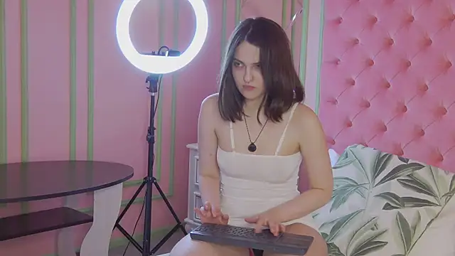 Ruby_de_Cherry webcam