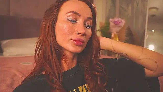 SerenaWest_ webcam
