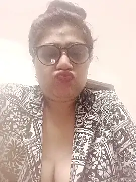 yourchahat27 webcam