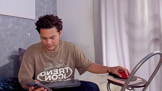 Damon_10 webcam