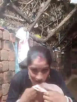 Hot-Shalu11 webcam