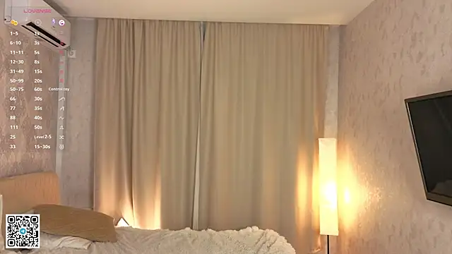 ClaudiaWhitherspoon webcam