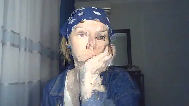 AdelleLovee_ webcam
