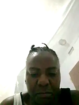 Prettyluna00 webcam