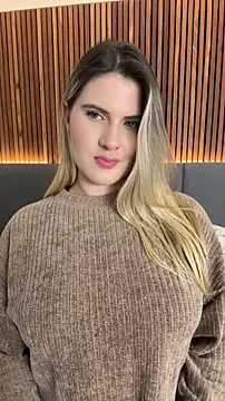 EmiilyAdams_ webcam