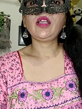 BhabhiPooja69 webcam