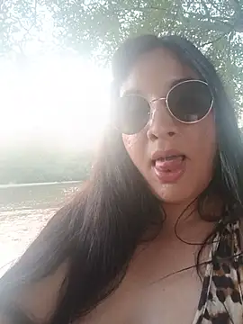Xiomara_fiery webcam