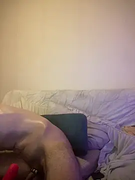 pervobooy webcam