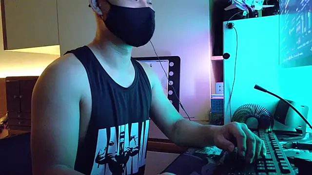 OnlyMan90 webcam